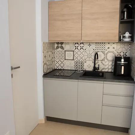 Luxury Retreats In Apartment *